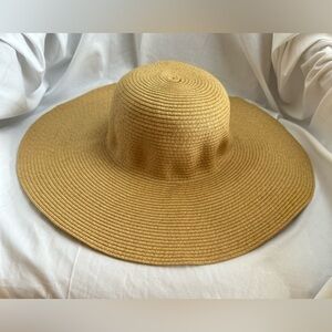 Old Navy Wide Brimmed Tan Floppy Hat L/XL
